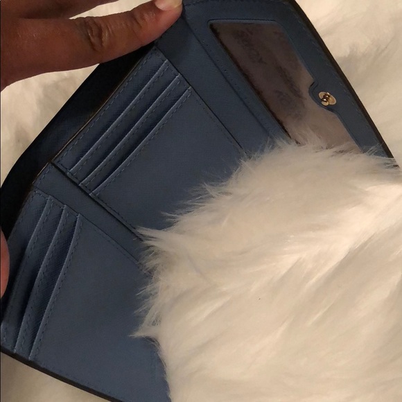 Michael Kors Wallet - Picture 3 of 4
